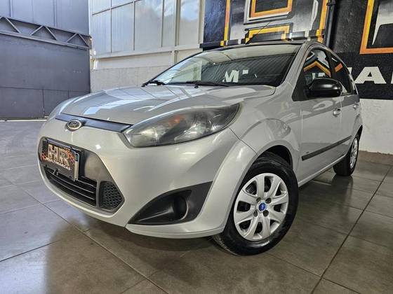 FORD FIESTA 1.0 ROCAM HATCH 8V FLEX 4P MANUAL FORD FIESTA 1.0 ROCAM HATCH 8V FLEX 4P MANUAL